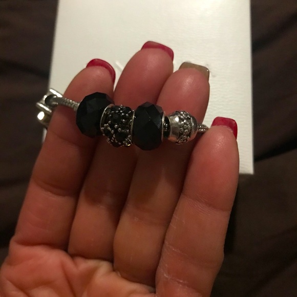 Vintage/Retired Pandora Bracelet Black Crystal and sterling! - Picture 10 of 12